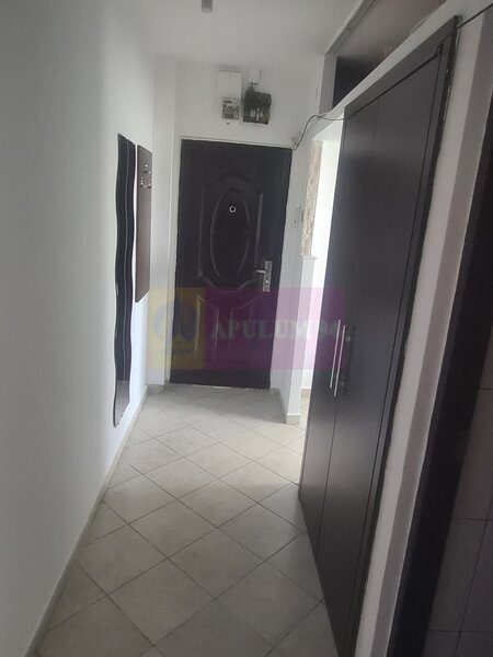 Apartament cu 2 camere de vanzare in Campina