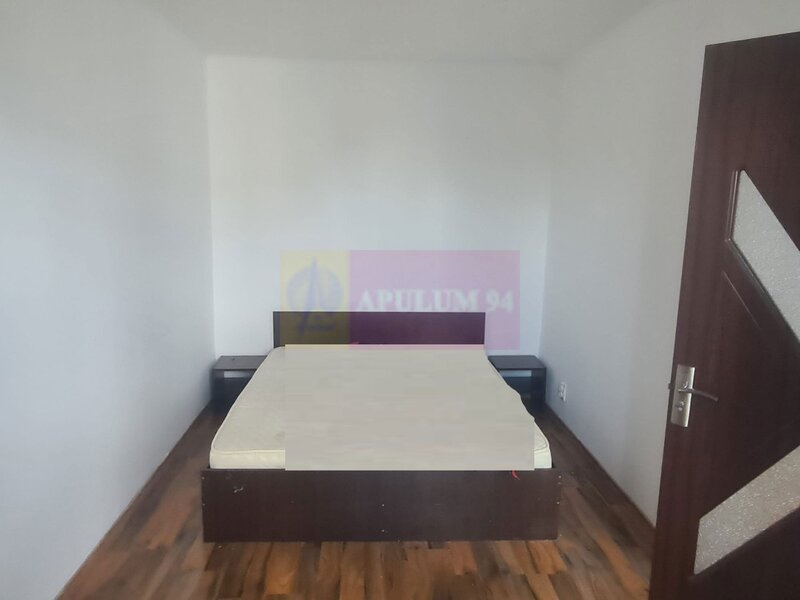 Apartament cu 2 camere de vanzare in Campina