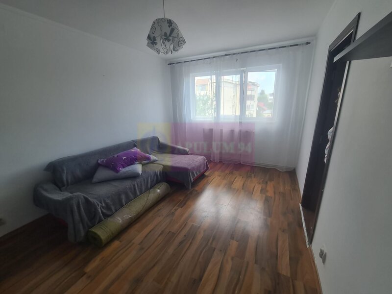 Apartament cu 2 camere de vanzare in Campina