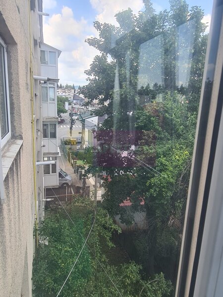 Apartament cu 2 camere de vanzare in Campina